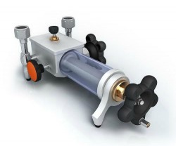 Bench based hydraulic screw-press pump