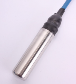 STT-26 Submersible Temperature Probe and Transmitter